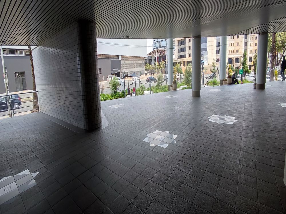 Grosvenor Corner-Rosebank-Gr Floor 832,7m² Patio Area