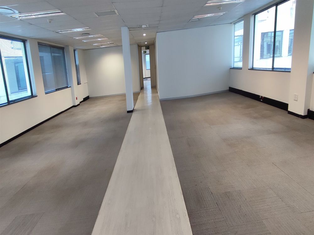 Grosvenor Corner-Rosebank-2nd fl 2078,54m² (8)