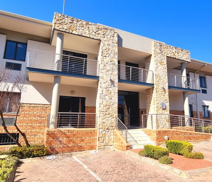 Office to Rent in Bryanston: Existing fitout, near amenities and public transport.