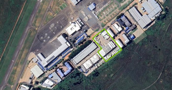 Industrial Property For Sale in Halfway House: Upgraded facilities, ample storage, and security.