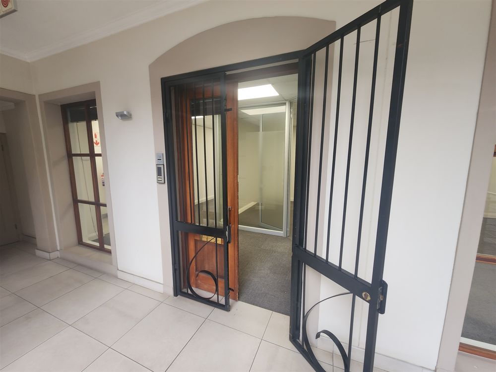 Pinmill Farm - Sandton - Block F gr fl 386.58m² (1)