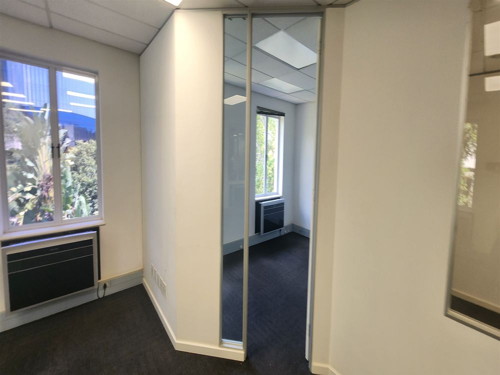 Hunts End-Wierda Valley Sandton - The Lodge 1st Fl 249.97m² (8)
