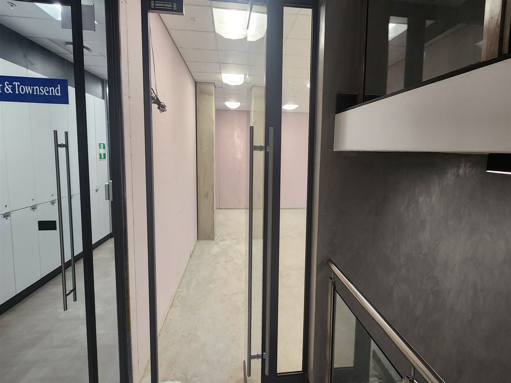Sandton Gate-Sandton-2nd Fl 329m² (1)