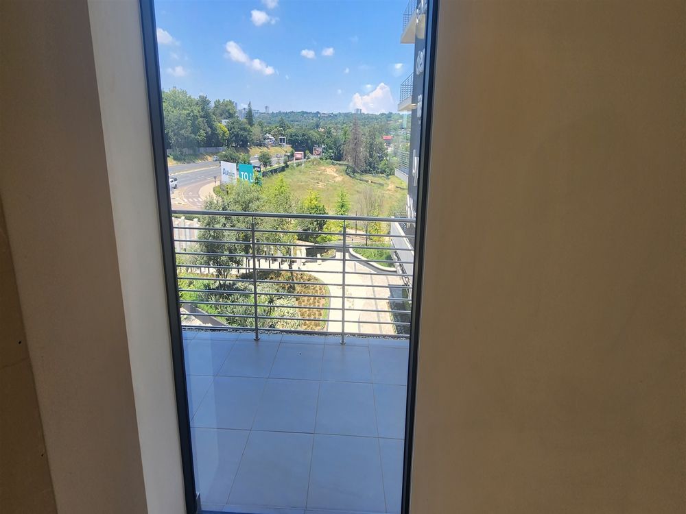 Sandton Gate-Sandton-2nd Fl 329m² (5)