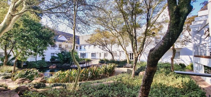 Woodmead Office To Rent: A-grade space with fit-out, patios, and backup utilities.