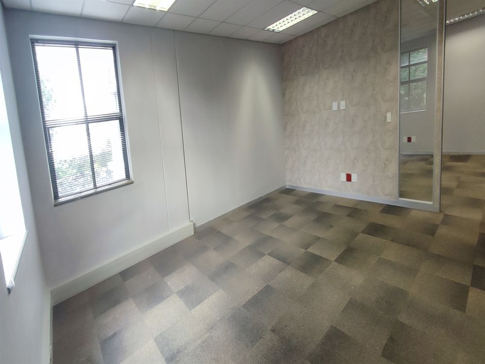 28 Fricker Road - Illovo - First Floor 339.77m² (7)