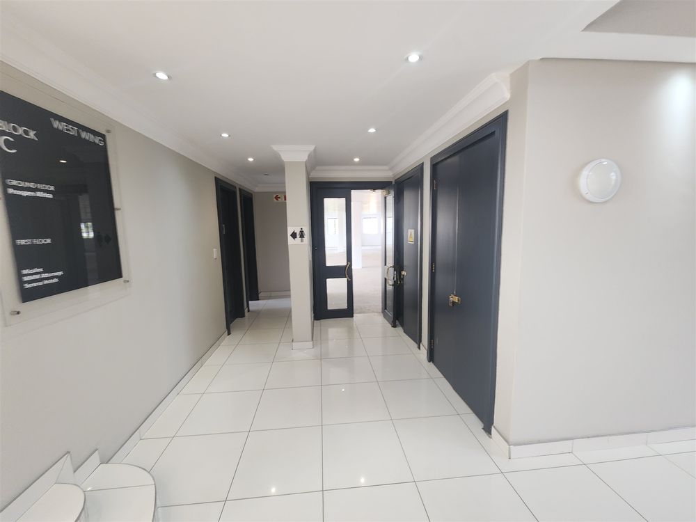 Grayston Ridge Office Park - Sandton - C Gr Fl 480m² (2)