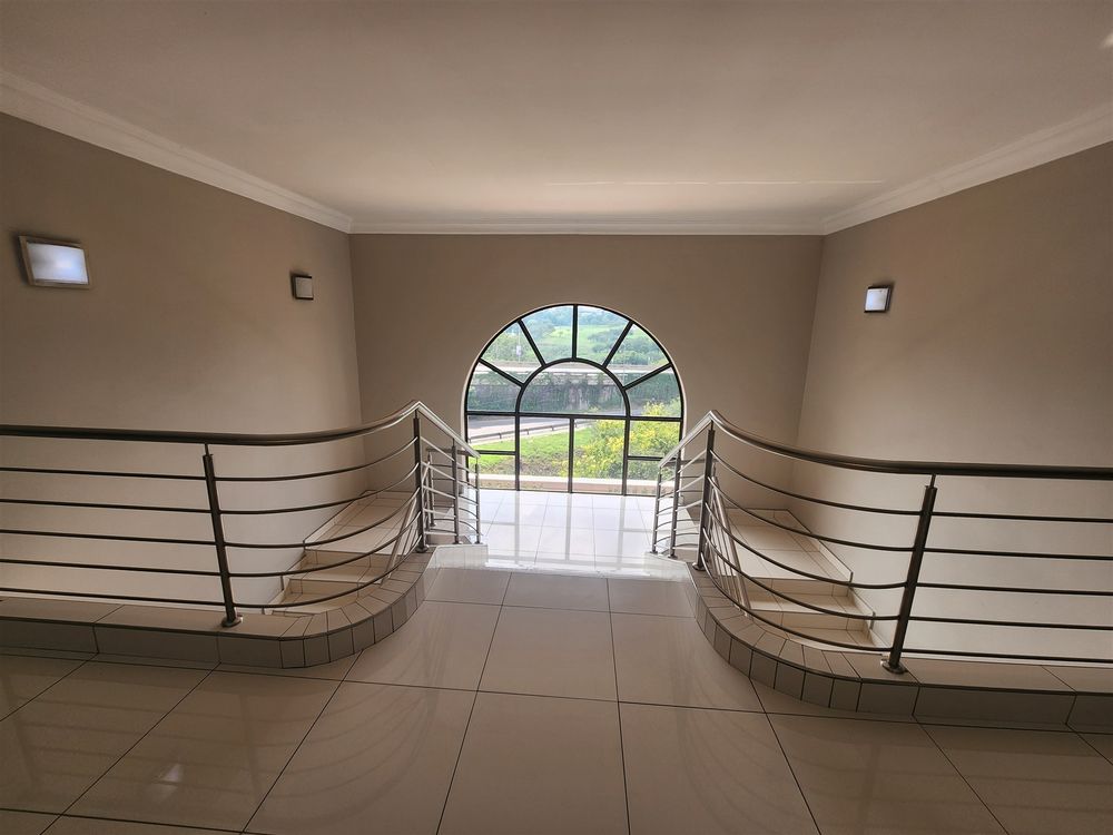 Grayston Ridge Office Park - Sandton - C 1st Fl 604m² (1)