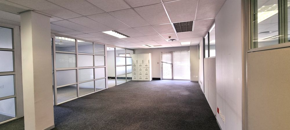 The Woodlands-Woodmead-Building 29 (6)