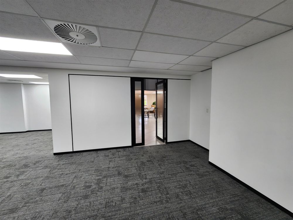 Sandhurst Office Park - Sandton - Block C Grfl 141m²(6)
