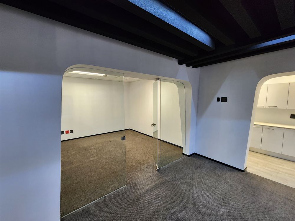 Sandhurst Office Park - Sandton - Block A 1stfl 1099m²(5)