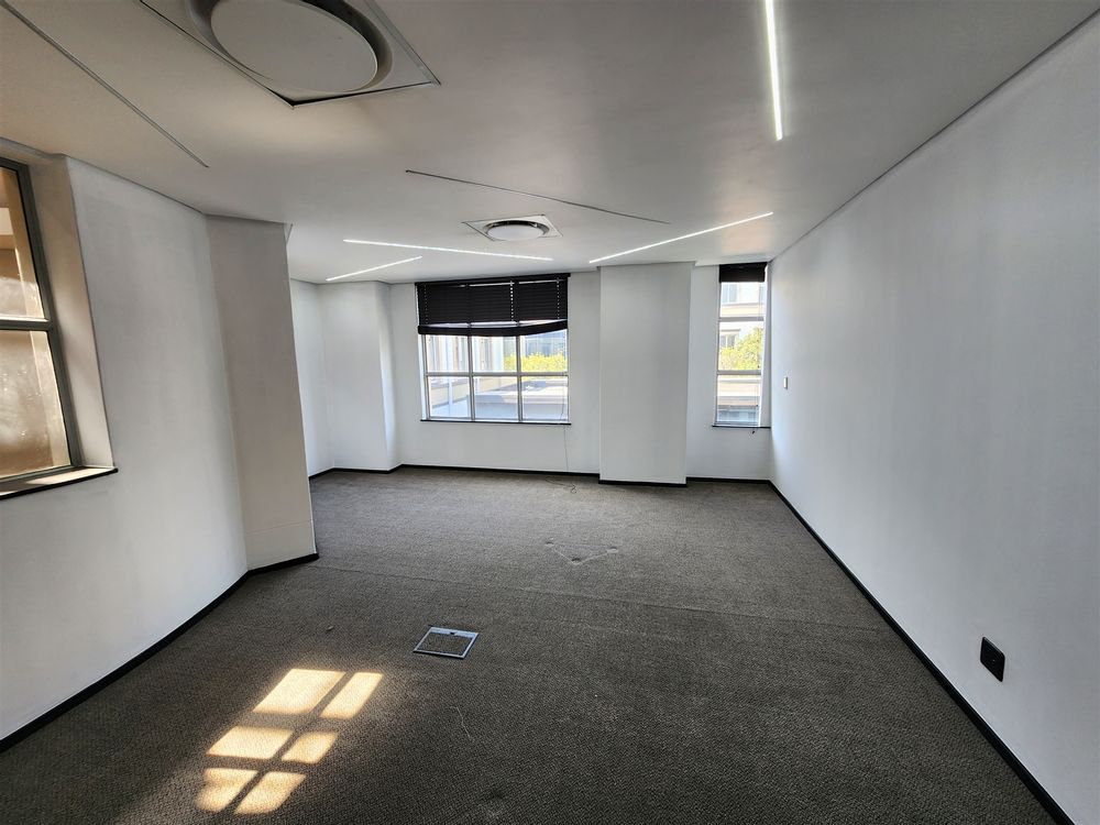 Sandhurst Office Park - Sandton - Block A 1stfl 1099m²(1)