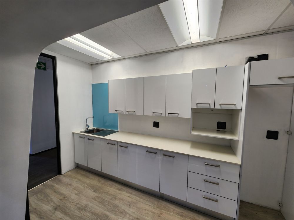 Sandhurst Office Park - Sandton - Block A 1stfl 1099m²(3)