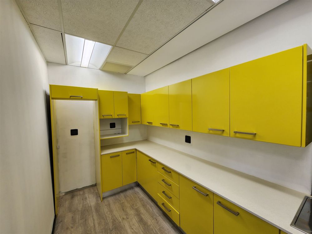 Sandhurst Office Park - Sandton - Block A 1stfl 1099m²(8)