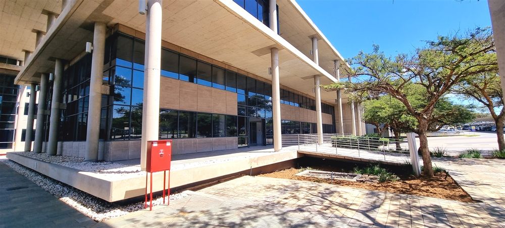 54 Maxwell Drive-Woodmead North-Standalone 3504m² (2