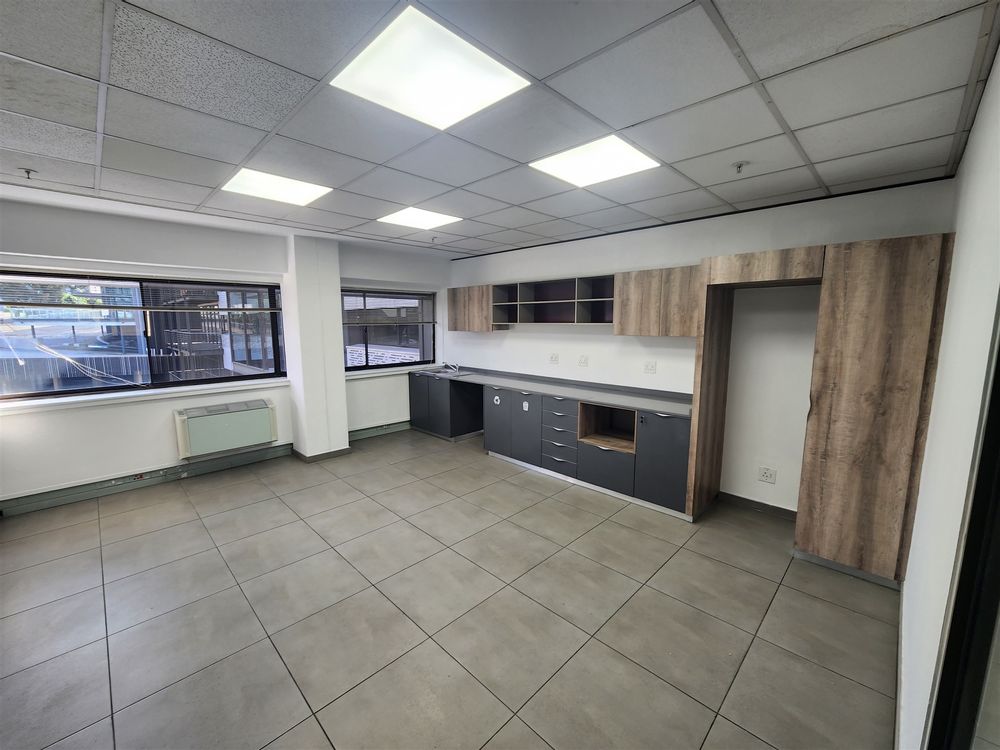 70 Grayston Drive - Sandton - 2nd Fl 682.59m² (9)