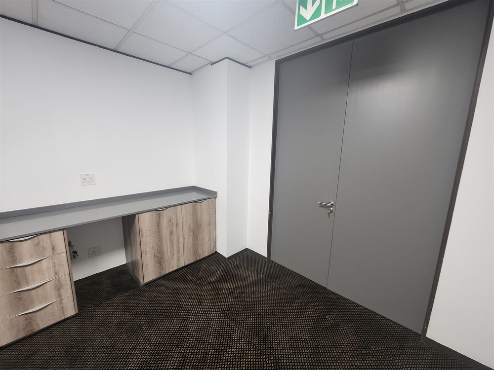 70 Grayston Drive - Sandton - 2nd Fl 682.59m² (4)