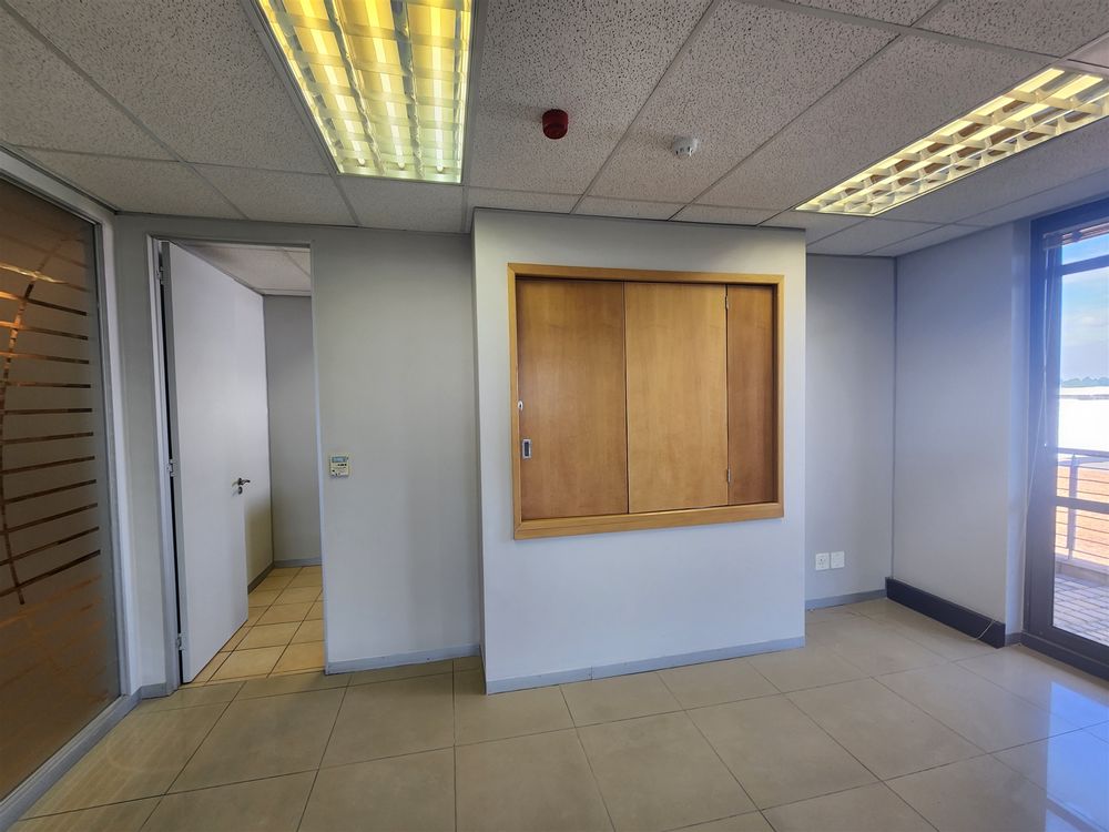 82 Grayston Drive - Sandton - 3rd Floor - 1277,6m² (13