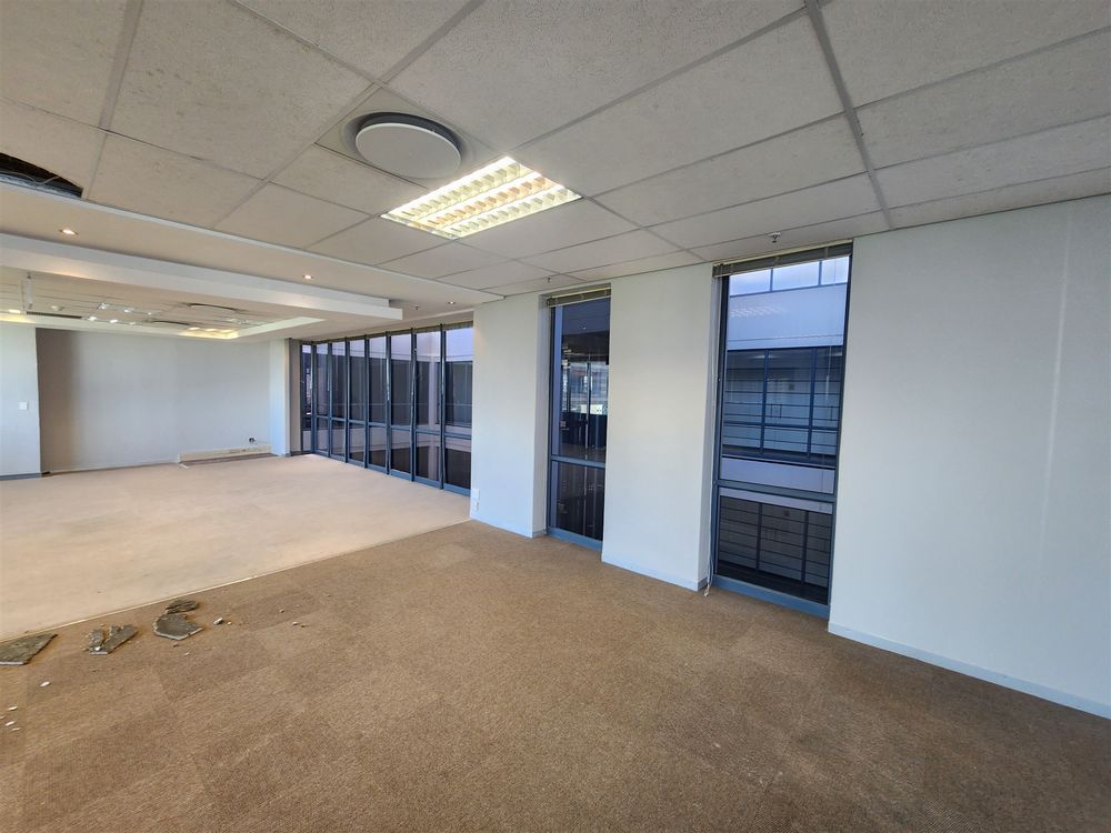 82 Grayston Drive - Sandton - 4th Fl 788.4m² (8)