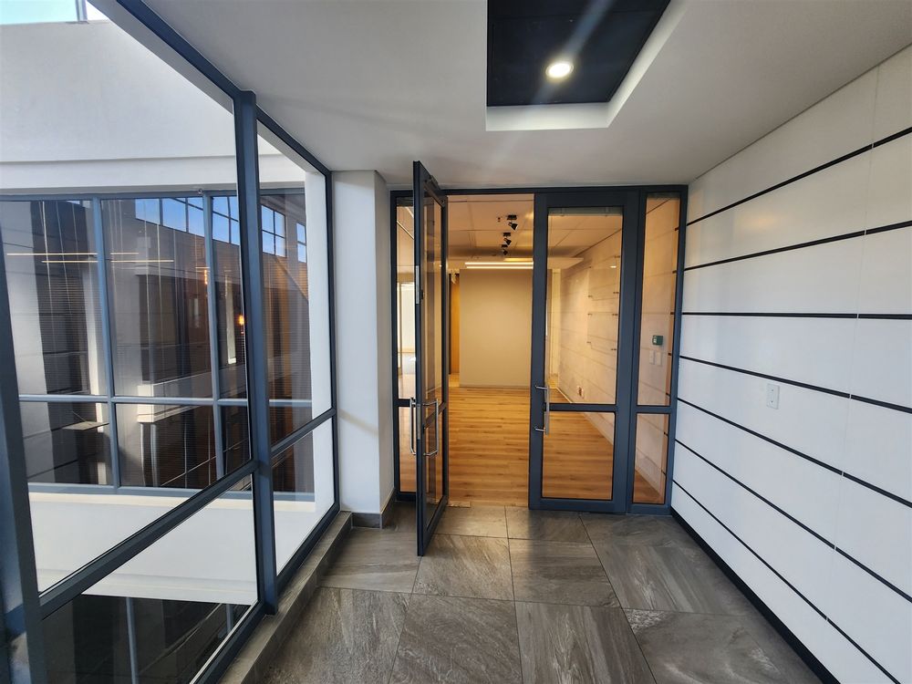 82 Grayston Drive - Sandton - 4th fl 489m² (1)