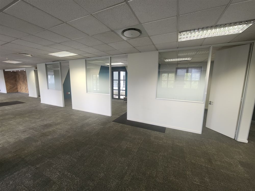 Strathavon 11 - Sandton - Bldg1 - 1st fl 1909.91m² (2)
