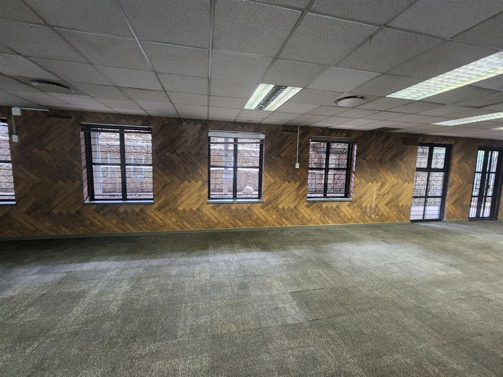 Strathavon 11 - Sandton - Bldg1 - 1st fl 1909.91m² (7)