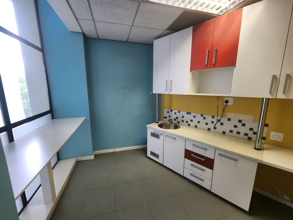 Strathavon 11 - Sandton - Bldg2 - 1stfl 274.81m² (3)