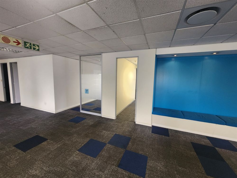 Strathavon 11 - Sandton - Bldg 2 - 972.9m² (9