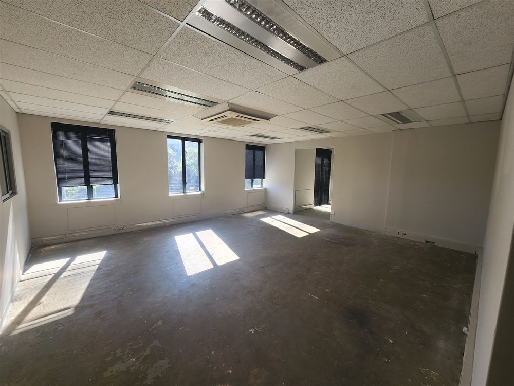 Grayston Office Park - Sandton - Bldg 5 Gr Fl 556.09m² (3)