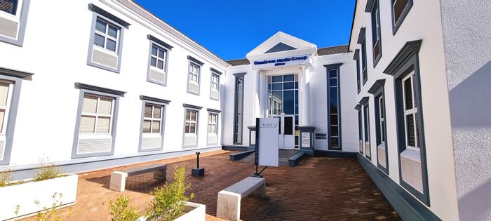 Hurlingham Office To Rent: White boxed space, backup systems, prime location, high-speed internet.