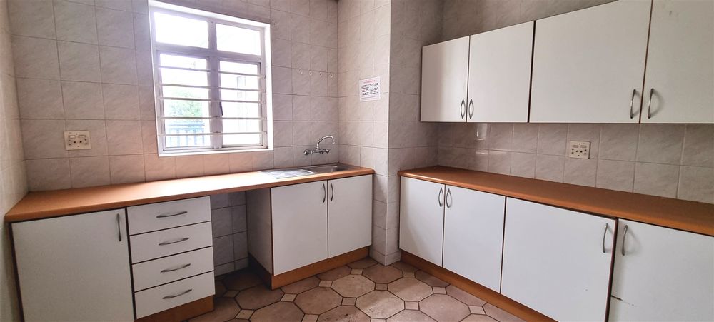 1 Georgian Court-Bryanston (6)