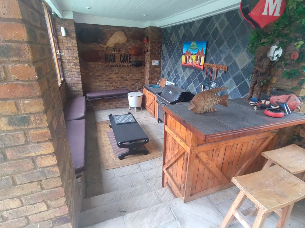 Main House Braai area