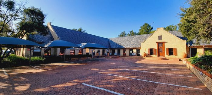 Office To Rent in Woodmead: Open plan layout, training room, secure amenities.