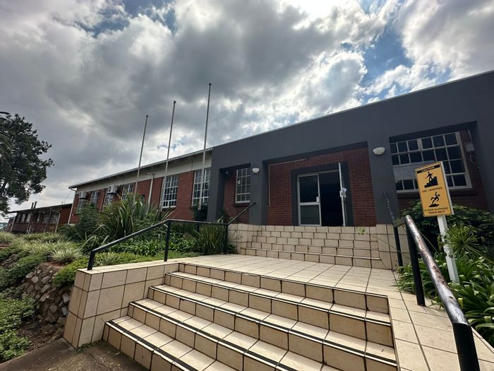 Office to Rent in Modderfontein: 344m², 24-hour security, ample parking, flexible lease.