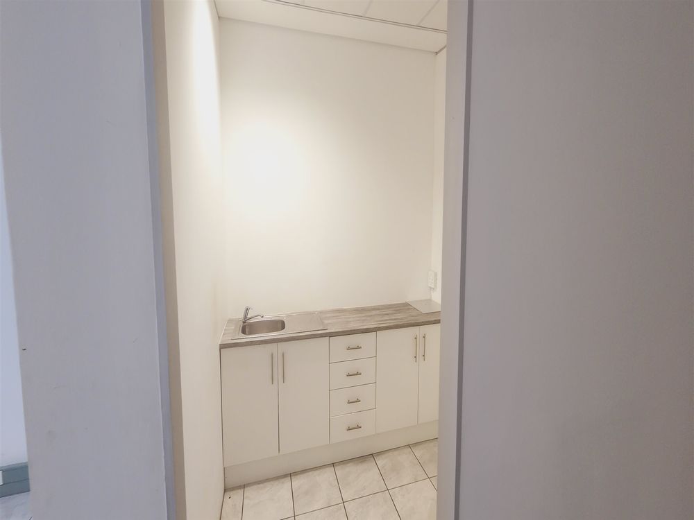 90 Grayston Drive - Sandton - 9thfl 460m² (11)