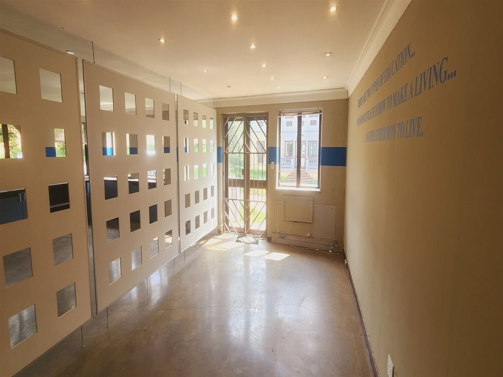 Grayston Ridge Office Park - Sandton - Block A Gr fl 628m² (9)