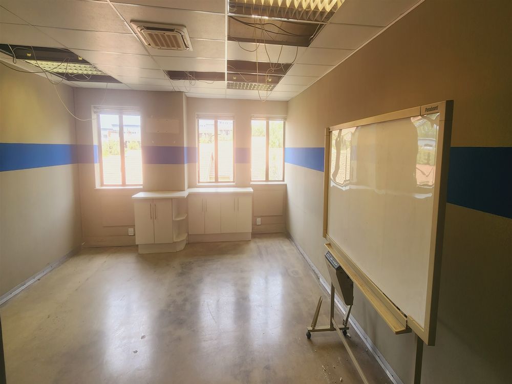 Grayston Ridge Office Park - Sandton - Block A Gr fl 628m² (2)