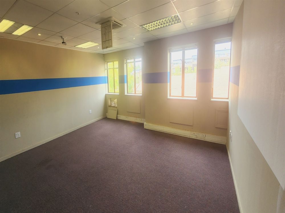 Grayston Ridge Office Park - Sandton - Block A Gr fl 628m² (3)