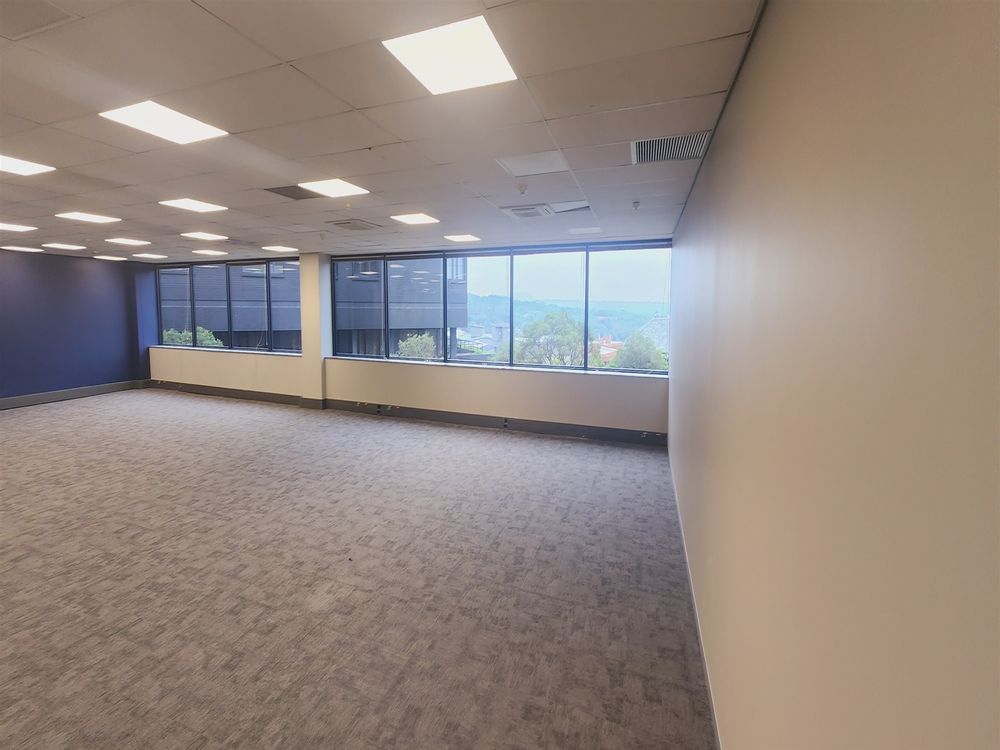 3 Sandown Valley Crescent - Sandton - SW 1stfl 1075m² (7)