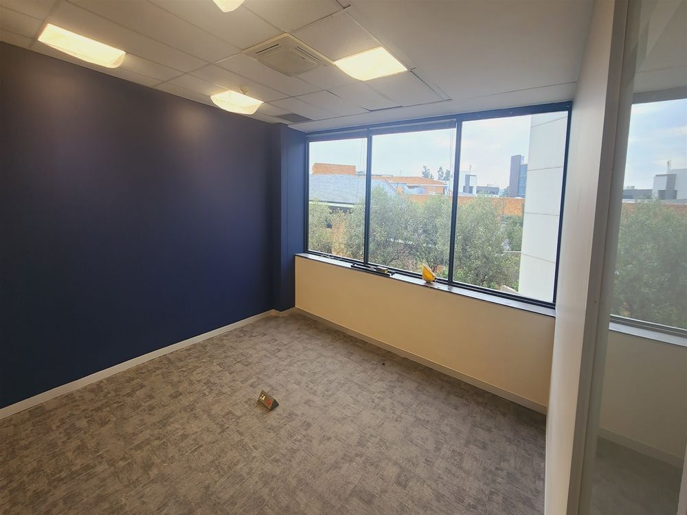 3 Sandown Valley Crescent - Sandton - SW 1stfl 1075m² (3)