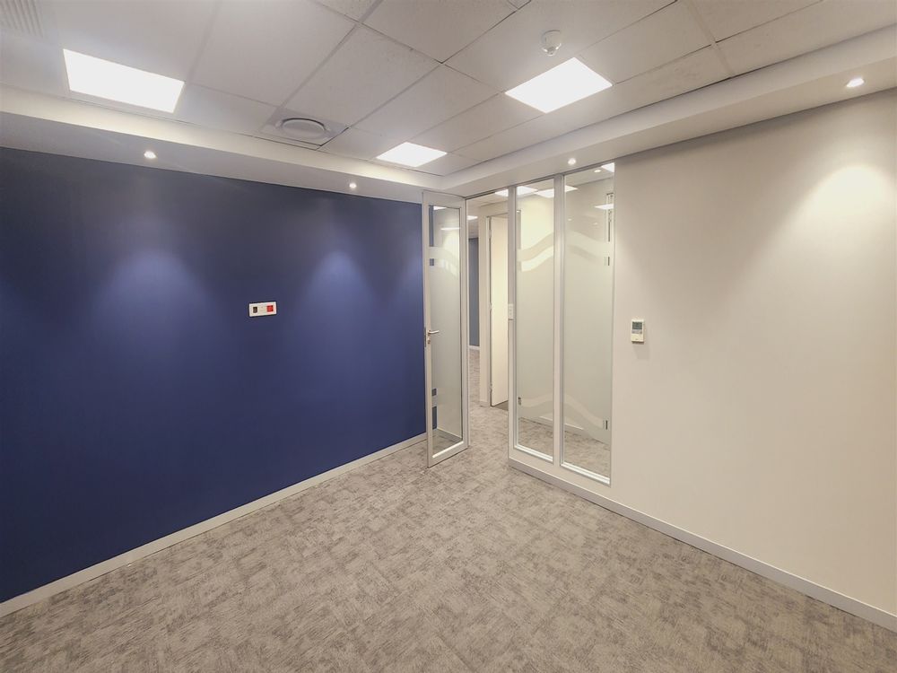 3 Sandown Valley Crescent - Sandton - SW 1stfl 1075m² (11)