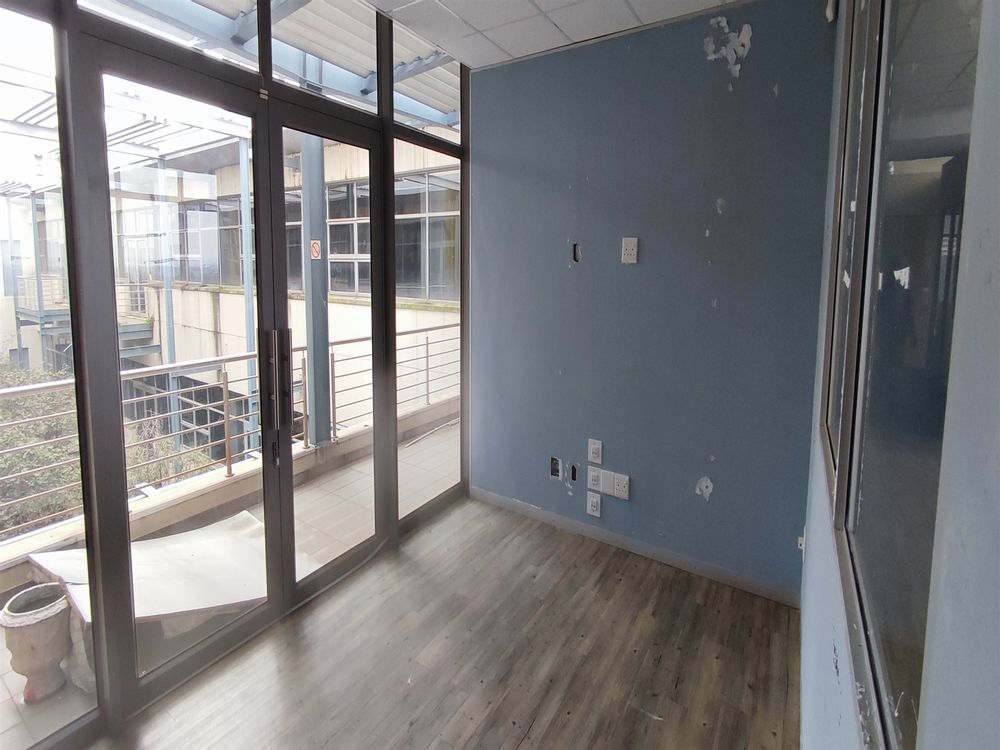 Cradock Square - Rosebank - 3rd floor 643m² (1)