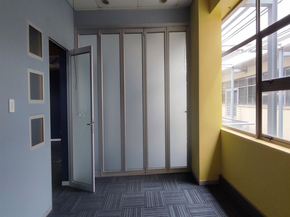 Cradock Square - Rosebank - 3rd floor 643m² (13