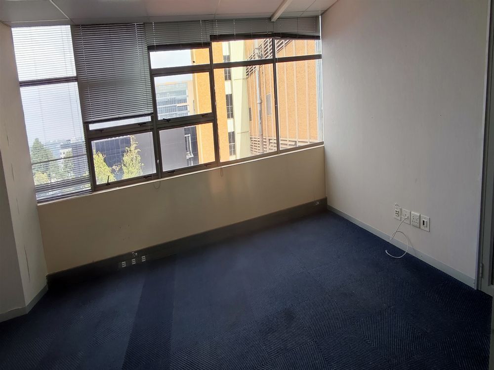 Cradock Square - Rosebank - 3rd floor 564m² (7