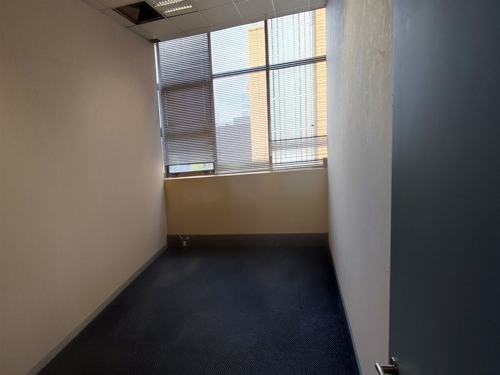 Cradock Square - Rosebank - 3rd floor 564m² (11