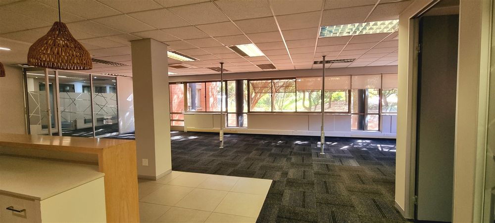 The Woodlands-Woodmead-Building 18 (9)