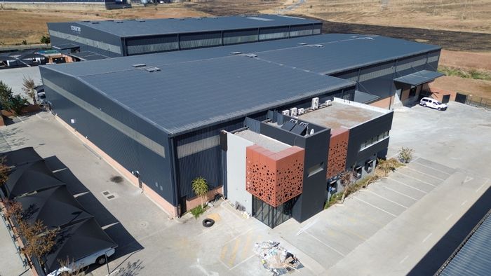 Industrial warehouse to rent in Samrand Business Park with 24-hour security access.