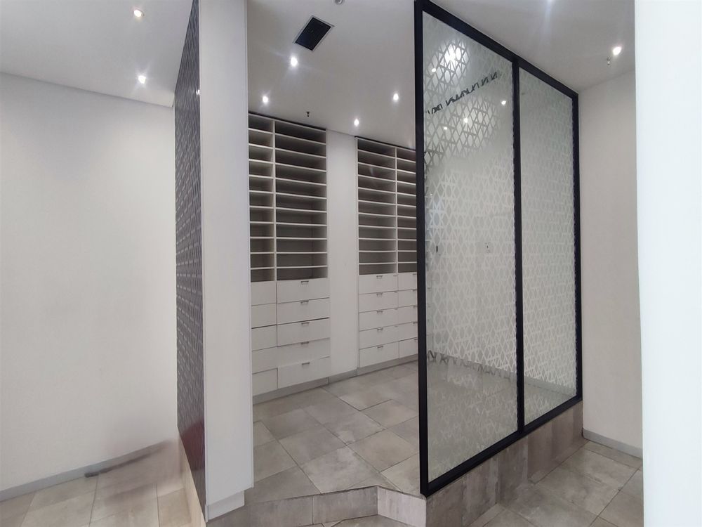 1 Sixty Jan Smuts- Rosebank - lwr grd 182.55m² (8)