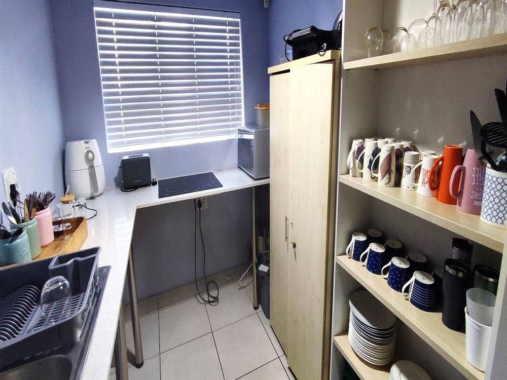 Offices for sale - 58 Conrad Drive - Blairgowrie - Randburg - 400m² (11)