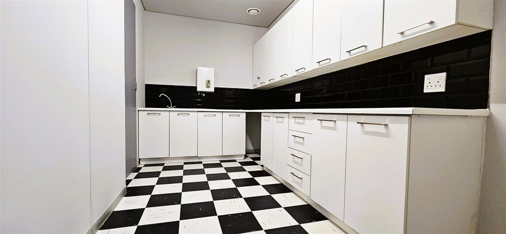 2929 on Nicol-Bryanston-Building 2(12)